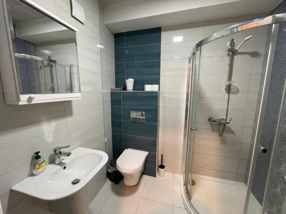 Skopje Brand New Apartment Near Train&Bus Station Екстериор снимка