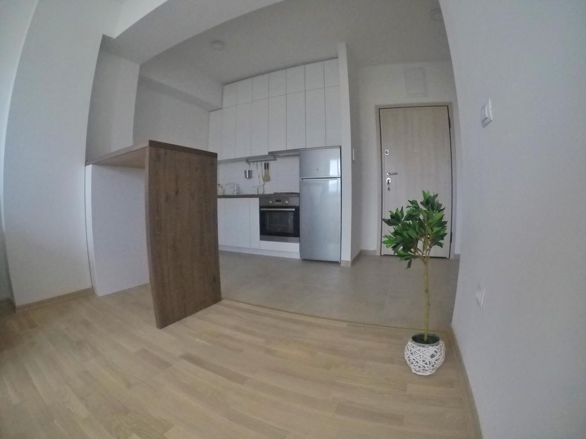 Skopje Brand New Apartment Near Train&Bus Station Екстериор снимка